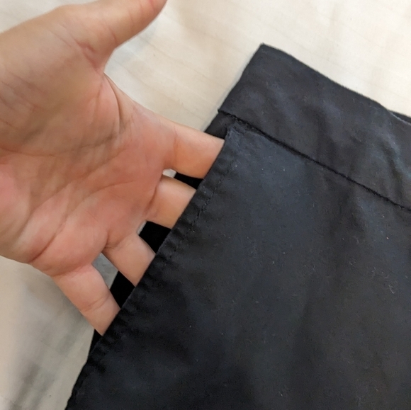 Faded Glory classic black cuffed shorts size 8 - Picture 4 of 4